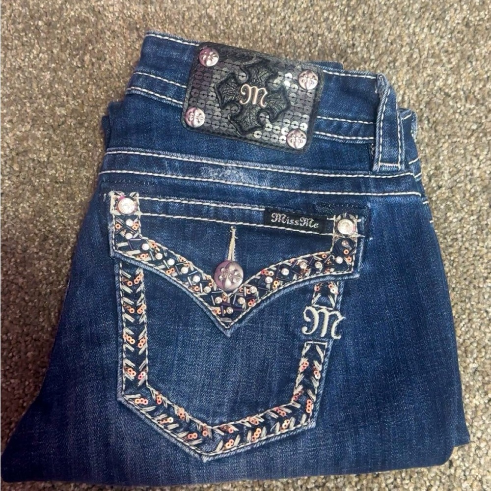 Miss Me Skinny Jeans not warn to small